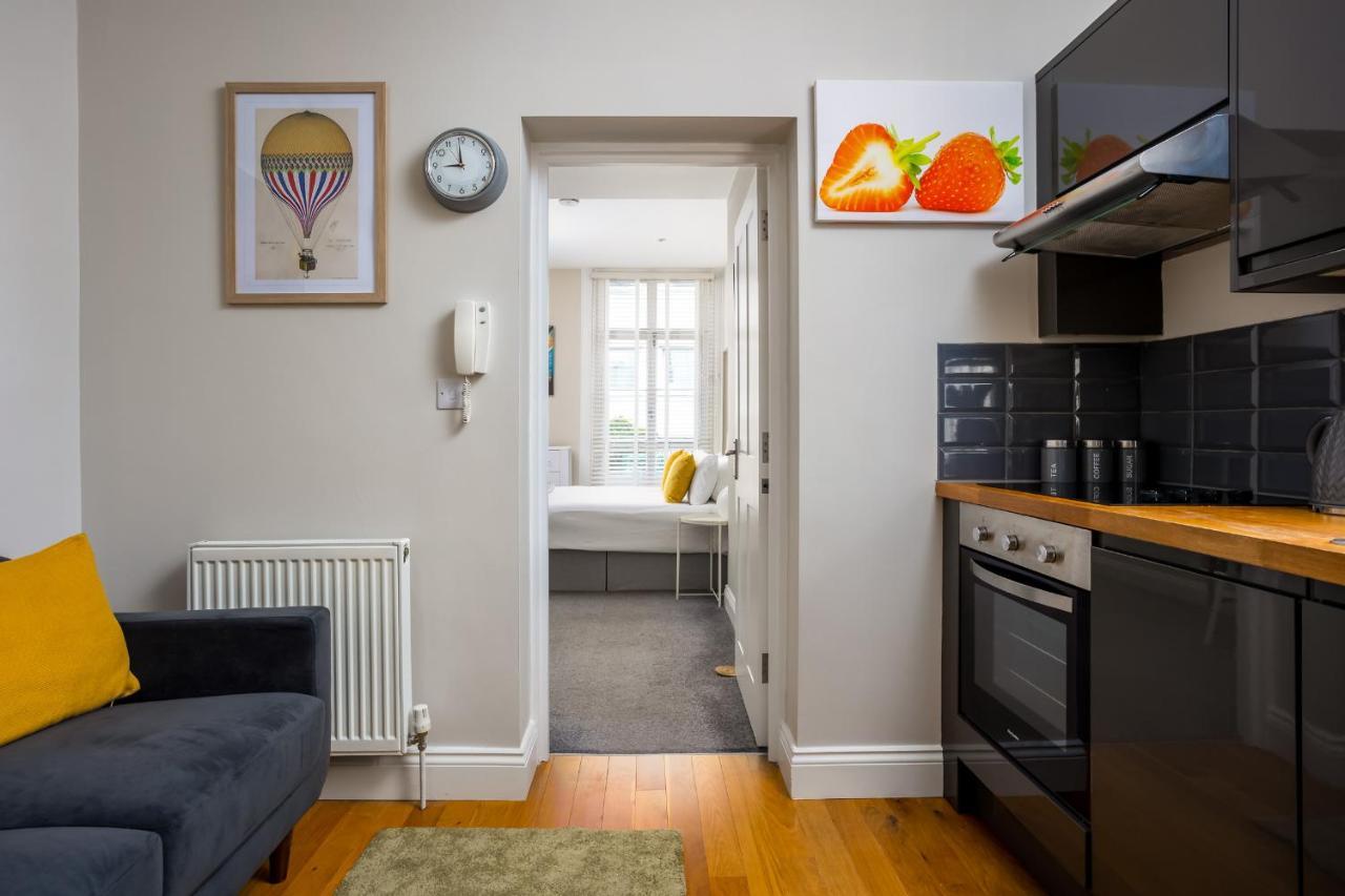 Contemporary Ground Floor Apartment - Town Centre With Parking! Cheltenham Ngoại thất bức ảnh